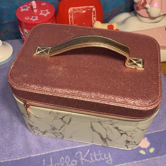 Makeup box - Picture 2 of 11